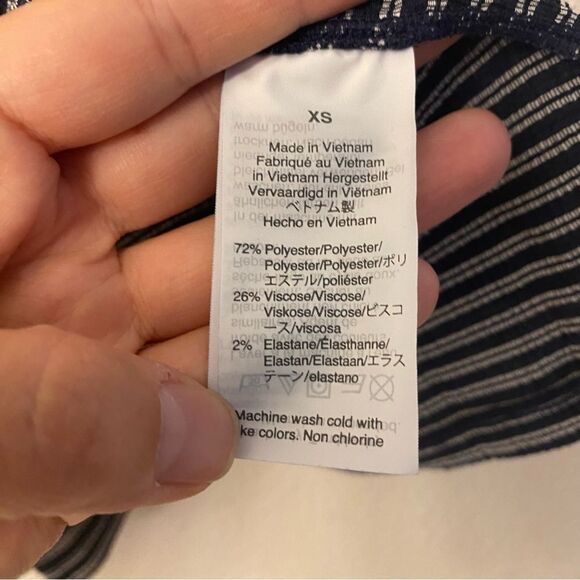 Madewell Texture & Thread Peasant Stripe Top black, scoopneck puff sleeve XS - Picture 6 of 7